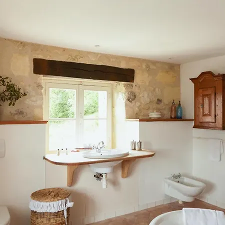 Chateau Champcenetz Holiday home Baurech