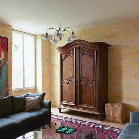 Chateau Champcenetz Baurech